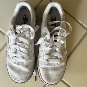 WHITE PUMA SNEAKERS (cali women’s sneakers)